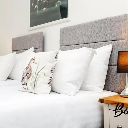 Bright New Town 2br-1ba, 1 Min To George St By Bonjour Residences * Εδιμβούργο