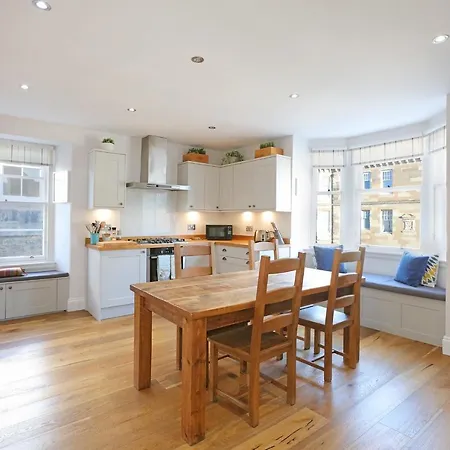 Apartment The Botanics Edinburgh