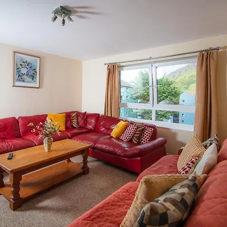 Fab Arthur Seat Views, Old Town Apartment Edinburgh