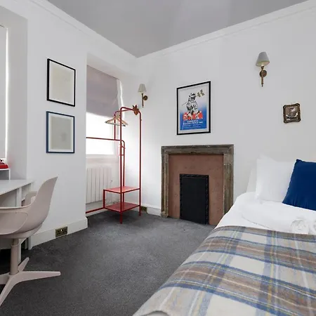 Joivy Eclectic Near Castle Апартаменты