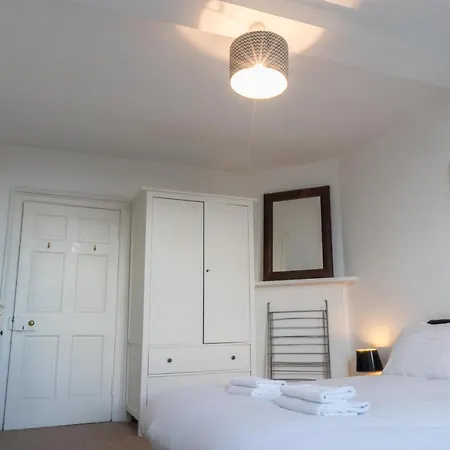 Semesterbostad Queen St Superb Penthouse Flat With Roof Terrace *
