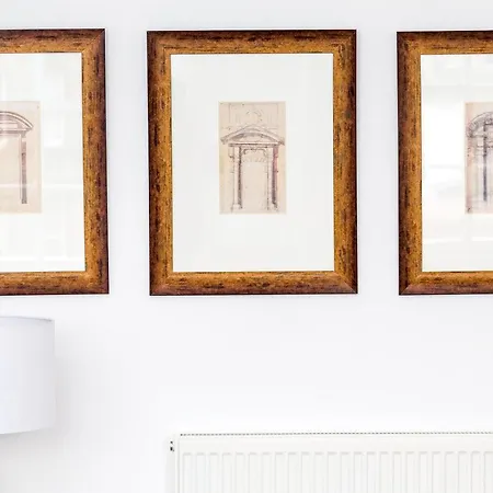 Heart Of Centre 3 Bed Georgian *