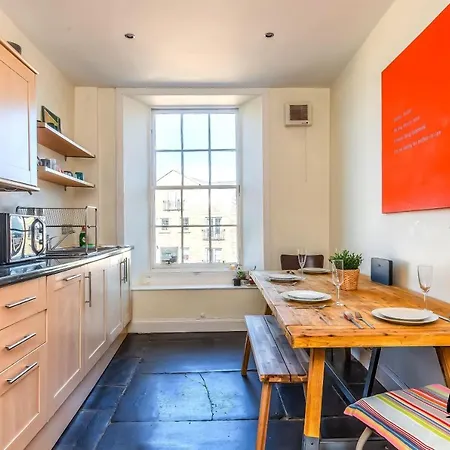 Couronnes - Georgian New Town 3br-1ba - Free Parking By Bonjour Residences Edimburgo