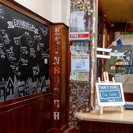 Royal Mile Backpackers Albergue Edimburgo