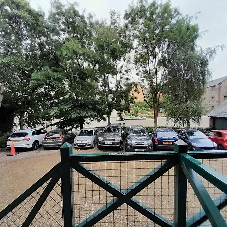 Old Town Unique House * Edinburgh