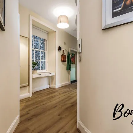 Bastille Suite- 4br-3ba, Free Off-site Parking By Bonjour Residences *