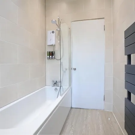 Modern Sleeps 6 *