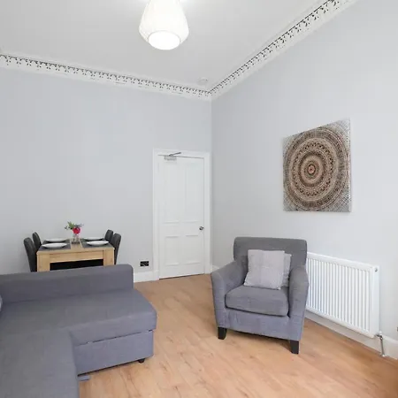 Modern Sleeps 6 * אדינבורו