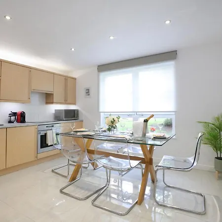 Spacious 4br Centre W/ Free Parking Edimburgo