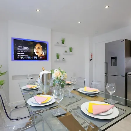 아파트 Spacious 4br Centre W/ Free Parking 에든버러