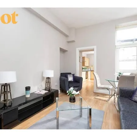 Apartment Spacious Ground Floor-2br-2ba *