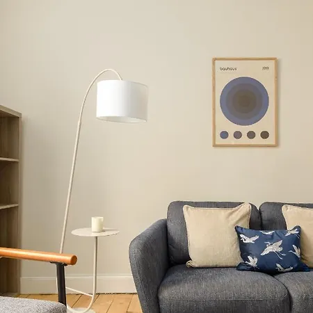 The Raeburn - Stockbridge Apartment *