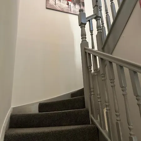 아파트 5 Bedroom Penthouse 에든버러