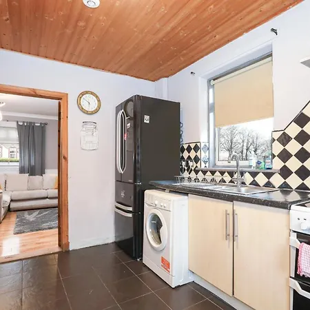 Tatil Evi Beautiful 4 Bedroom - Free Parking Edinburgh