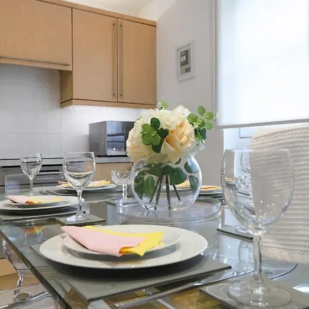 Spacious 4br Centre W/ Free Parking Edimburgo