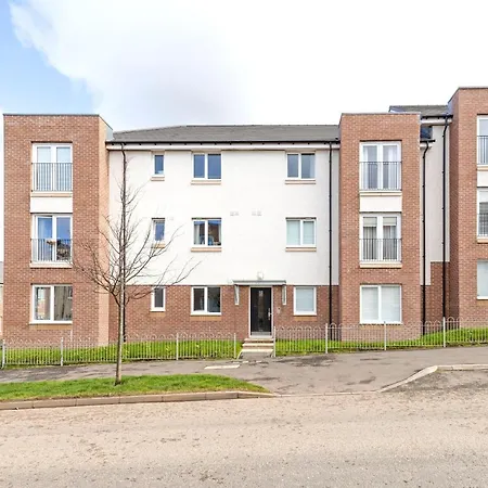 Altido Elegant Flat With Parking Daire