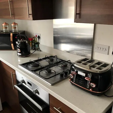 Peaceful, Lovely And Modern, Entire House