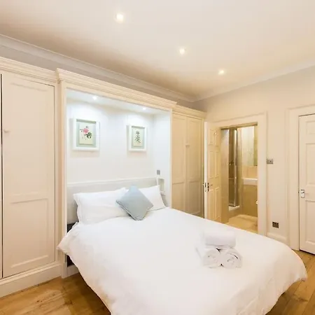 Self Catering , Centre With Parking * Edinburgh