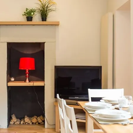 Self Catering , Centre With Parking Edinburgh