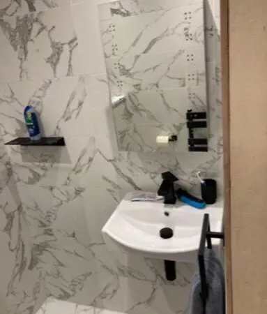 Excellent Location דירה אדינבורו
