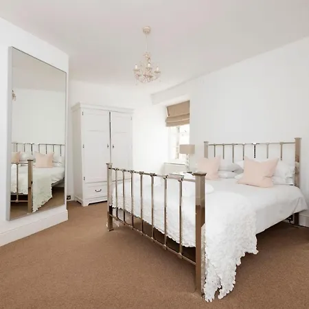 Daire The Castle Duplex - 5 Bed Old Town