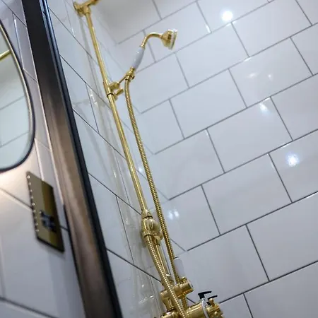 Super King Ground Floor Inn *