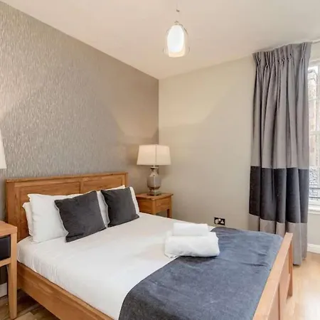 Wonderful Flat In Apartament Edynburg