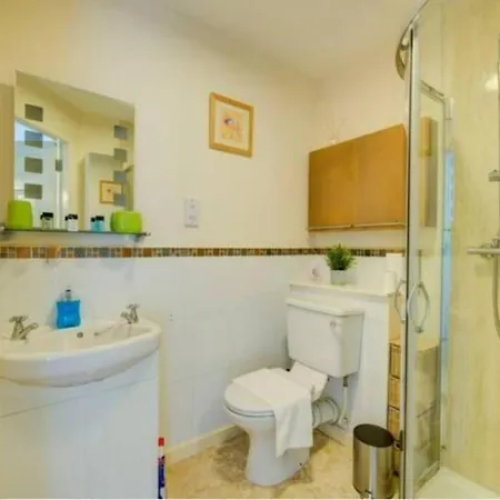 Lovely 2 Bdr In Dalry / Near Haymarket