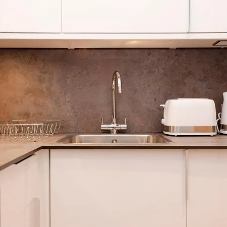 Joivy Attractive Flat Near Haymarket Station * Edinburgh