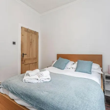 Guestready - Convenient Spot At Leith Walk شقة *