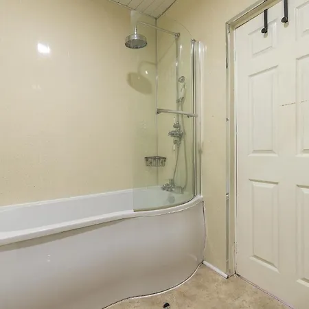 Contemporary 3 Bed City Centre - Ensuite