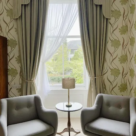 게스트하우스 Gladstone House 4*