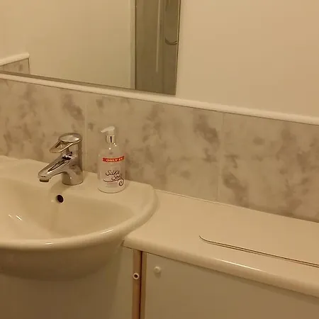 Central Apartments Edinburgh شقة إدنبرة