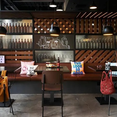 Hotel Moxy Fountainbridge 3*