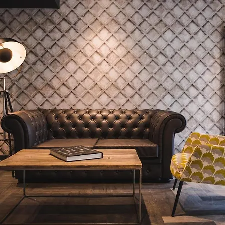 Appartamento For Students Only - Mcdonald Road In Edinburgh *