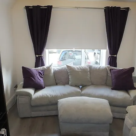 Apartament Lochrin By