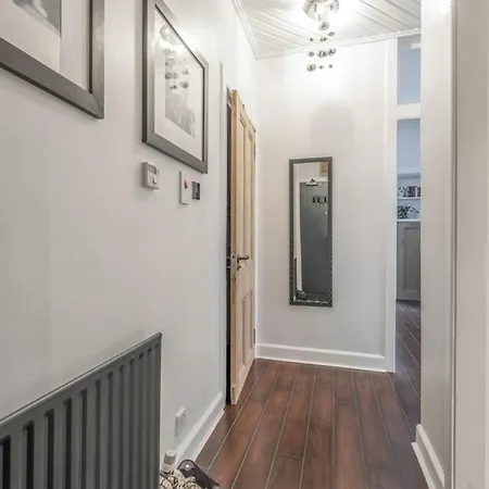Guestready - Convenient Spot At Leith Walk شقة