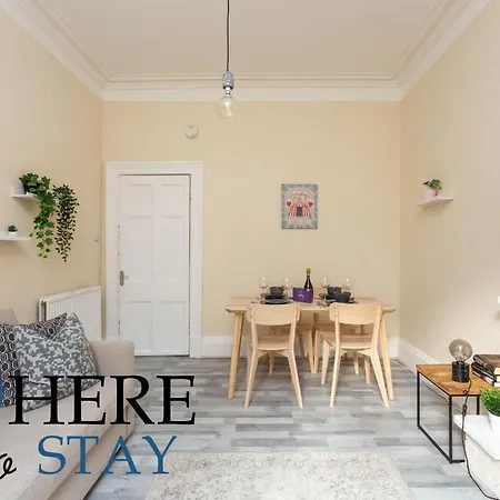 Brunswick Road Lovely 2 Bed Edinburgh