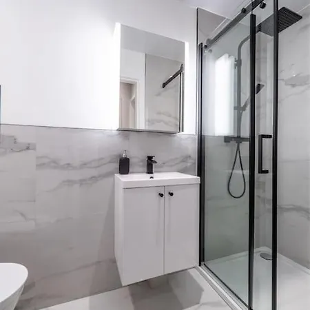 Stunning, Refurbished 2 Ba - Free Street Parking * إدنبرة