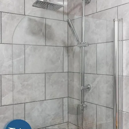 Lovely Modern At The Shore Edinburgh