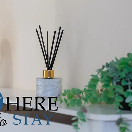 Beautiful 2bed Ground-f Pitt St. * Edinburgh