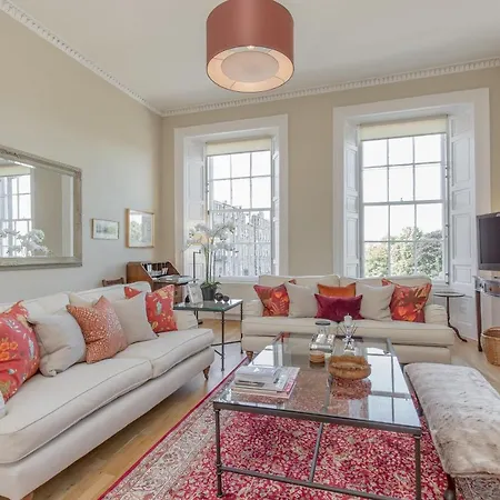 Stunning New Town 3 Bed Appartamento Edimburgo