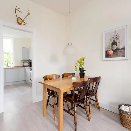 The Tron Square Apartment Edinburgh