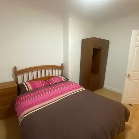 Steps Away From The Action Appartamento