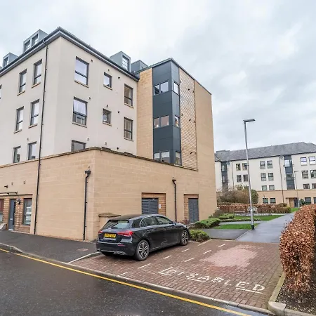 Cosy Modern Flat - Pass The Keys Daire