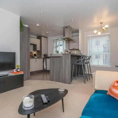 Cosy Modern Flat Pass The Keys Apartment *