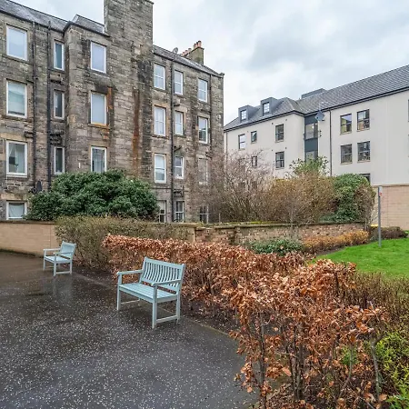 Cosy Modern Flat Pass The Keys * Edinburgh