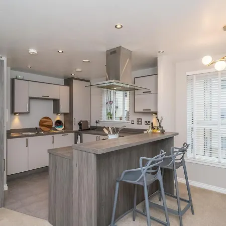 Cosy Modern Flat Pass The Keys * Edinburgh