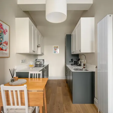 شقة The New Town Lookout By Calton Living *