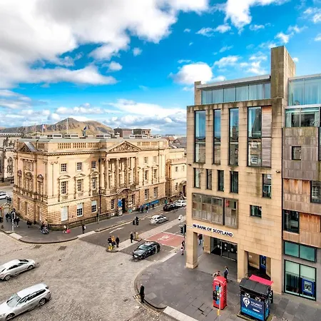 아파트 Modern Royal Mile 2 Bed Flat - Pass The Keys *
